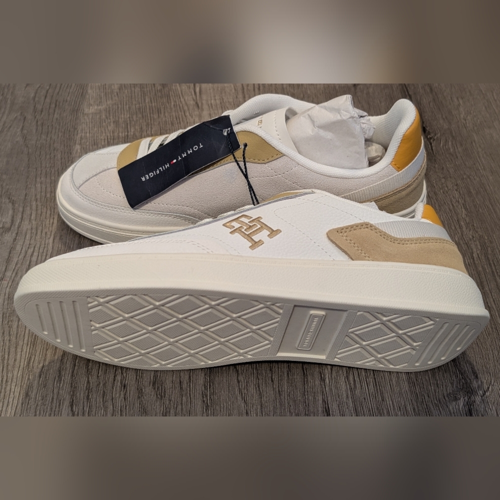 Tommy Hilfiger White and Gold Sneakers - Picture 2 of 5